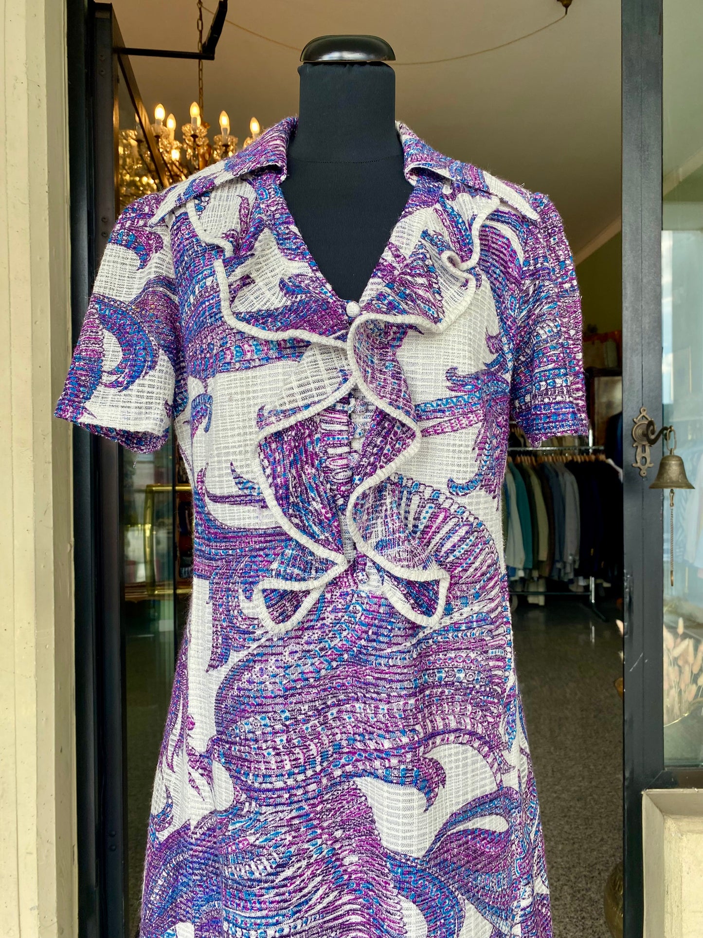 Abito sartoriale primi ’70 con volant  
- TG. 44 circa