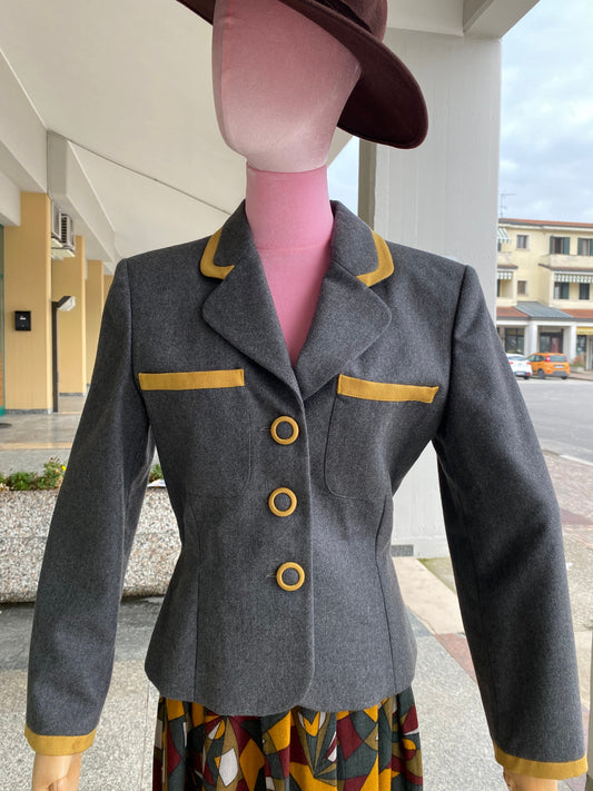 Giacca grigia sfiancata - TG. 40