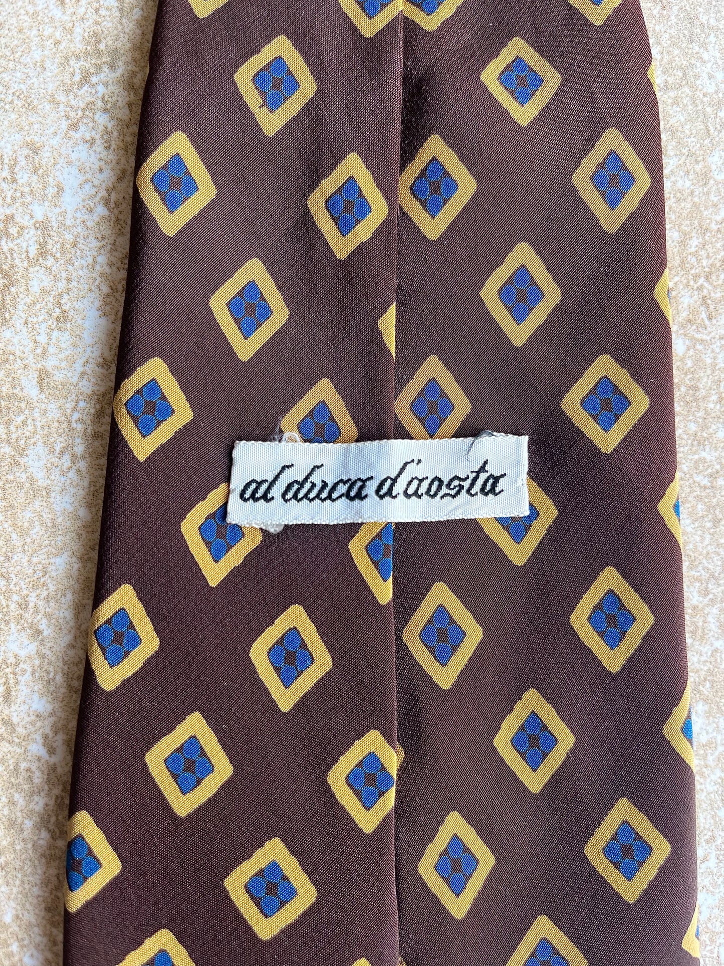 Cravatta Al Duca D'Aosta