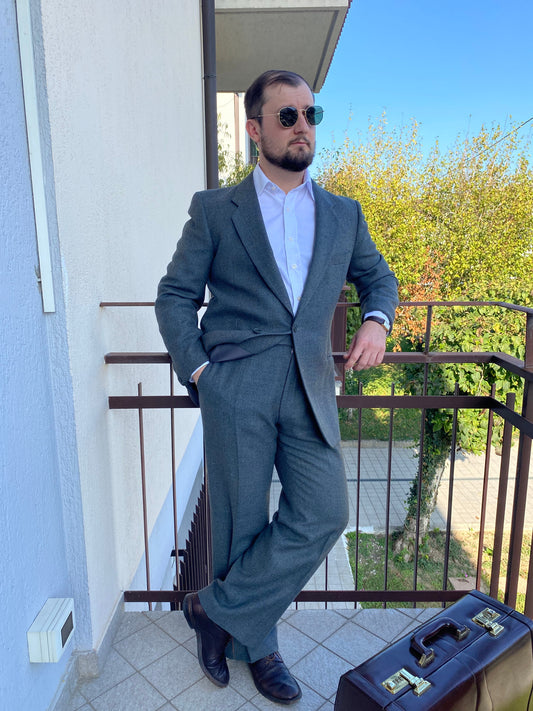 Completo colore grigio anni '70