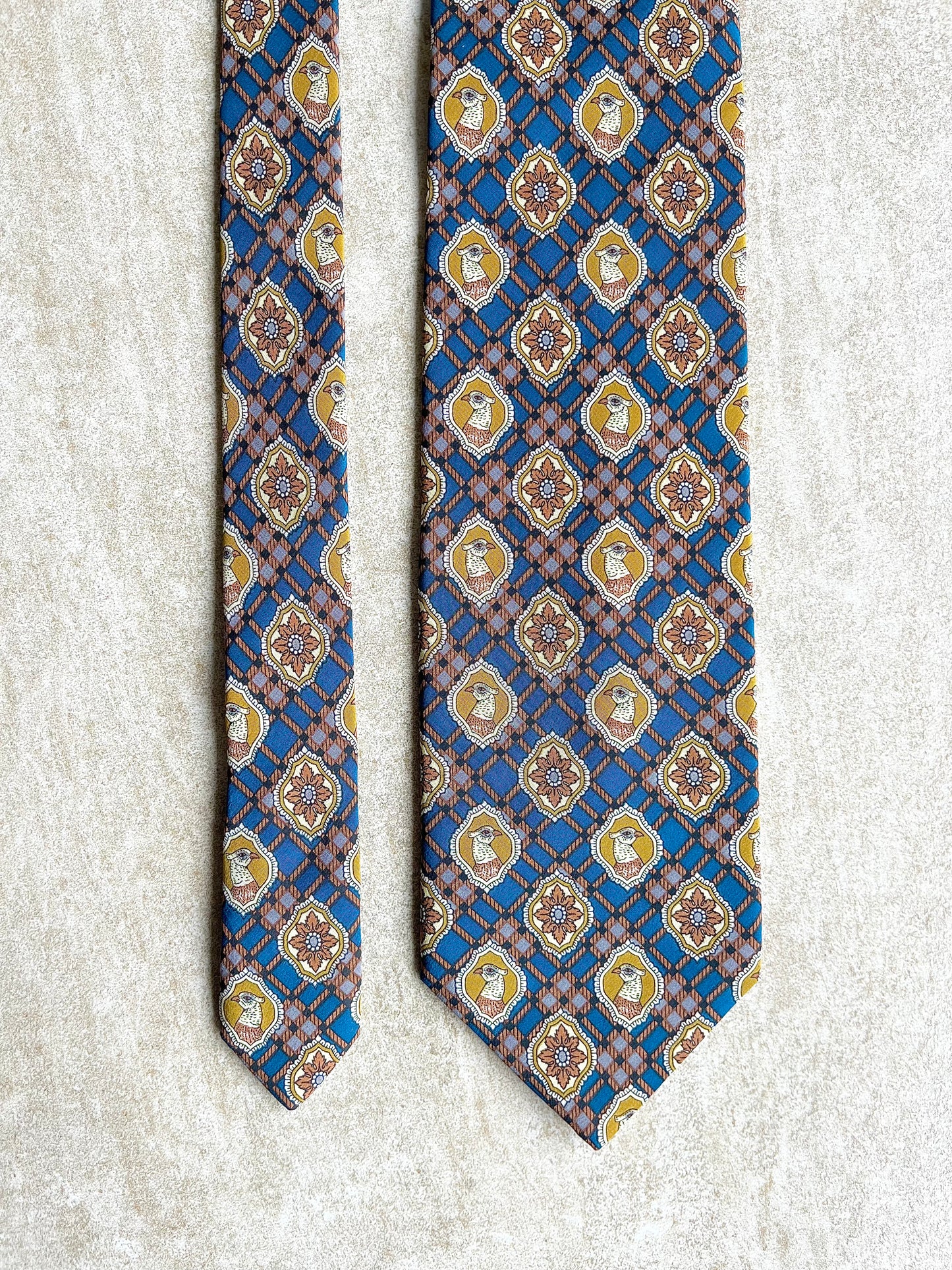Cravatta anni ‘80 medaglioni