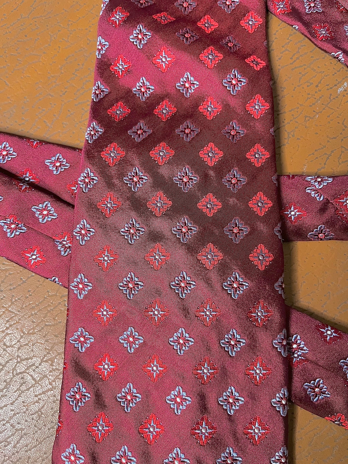 Cravatta Borgogna microfantasia